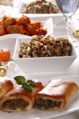 Christmas - festive table - Christmas dinner / dishes 