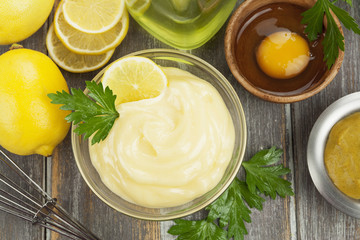 Mayonnaise with olive oil and lemon