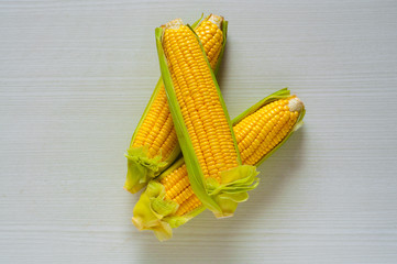 natural corn photo with white background wood pattern
