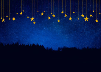 Sternennacht - am Nachthimmel aufgehängte Sterne in Gold - Hintergrund © reichdernatur
