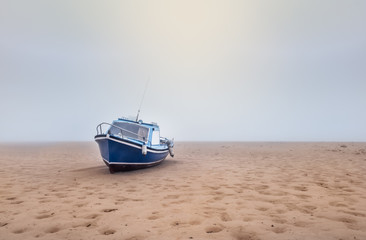 Naklejka premium Cold boat scene
