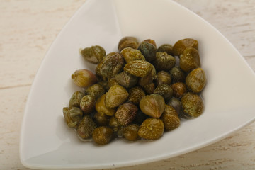 Pickled capers