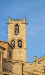 Fototapeta na wymiar Church tower in the historical center of Olite