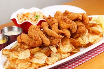 Boneless Chicken with pototo chips, 순살치킨과 감자칩