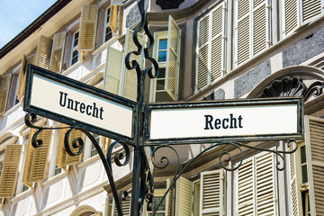 Schild 128 - Recht