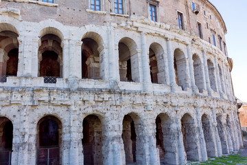 Obraz premium Ruins of the colosseum in Rome, Italy