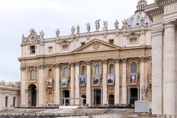 Fototapeta na wymiar Vatican city, saint peter square view and church, rome, italy