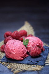 glace à la framboise