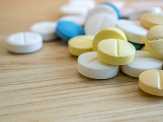 Fototapeta na wymiar Closeup group of medicine pill 1
