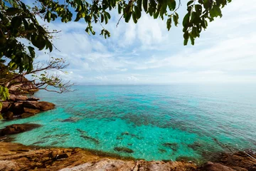 Selbstklebende Fototapete Tropischer Strand Tropische Laguneninsel