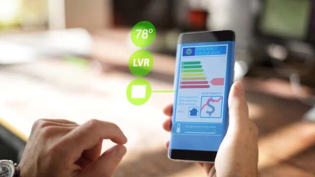 Smart Home, Haus automation mit smart haus app auf tablet oder smartphone konzept