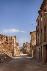 pueblo abandonado de Belchite tras los bombardeos de la guerra civil de España