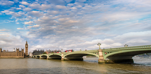 Naklejka premium Westminster Bridge at sunset, London panoramic view