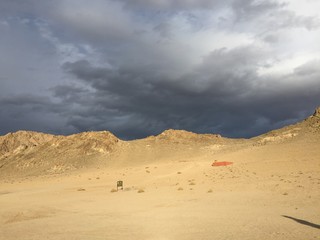 Fototapeta na wymiar bright desert with overcast sky