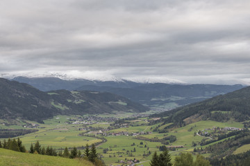 Thomatal im Lungau mit Blick auf die Berge