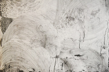 white strokes