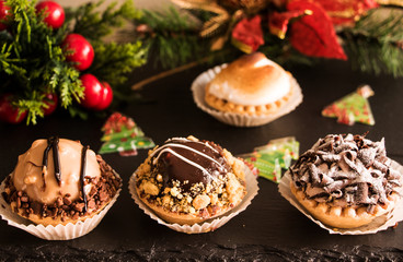 Petit Four zu Weihnachten