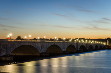 Fototapeta na wymiar Sunset over Memorial Bridge in Washington DC