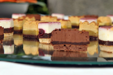 Torte. Tiramisù. Catering. Buffet.