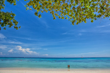 white sand beach of koh rok island