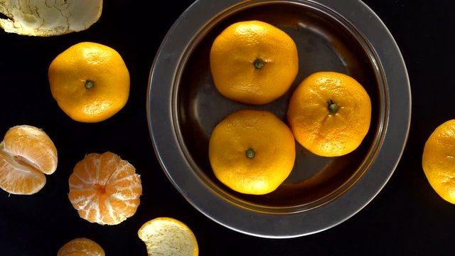 Rotating frash tangerines