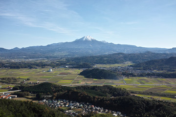 晩秋の大山　冠雪