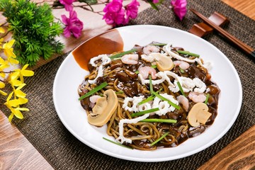 짜장면,jajangmyeon, black-bean-sauce noodles,쟁반짜장, jaengban zhajjang