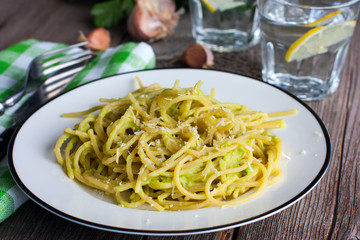 Pasta with cheese and avocado