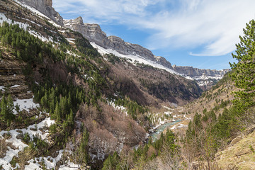 Fototapeta na wymiar Valley Ordesa in Huesca, Spain