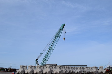 工事現場のクレーン