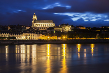 Fototapeta na wymiar Saint-Louis Cathedral in Blois