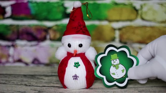 Snowman and green picture