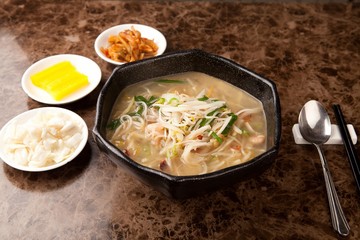 사천탕면, Sacheon tangmyeon, 四川湯麺, サチョンタンミョン,  Sichuan-style Chinese Noodle Soup