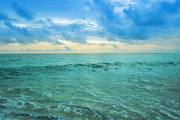 Fototapeta premium tło błękitnego morza