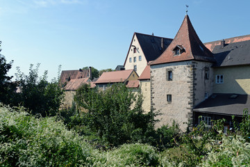 Fototapeta na wymiar Viereckturm in der Stadtumwehrung von Weissenburg