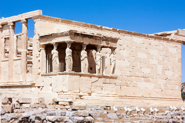 Obraz premium View on Temple of Athena Nike Athens in Acropolis with blue sky
