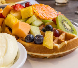 gaufre et fruits