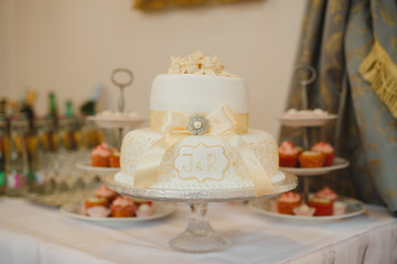 wedding cake