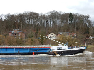 Obraz premium a ship on the river Main in Marktheidenfeld, Main-Spessart, Lower Franconia, Bavaria, Germany