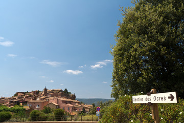 guidepost to Ochre Mines at Roussilion, Provence, France
