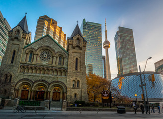 Panoramic view of St Andrew's Presbyterian Church and CN Tower - Toronto, Ontario, Canada © diegograndi