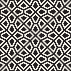 Vector Seamless Black and White Mosaic Lattice Pattern