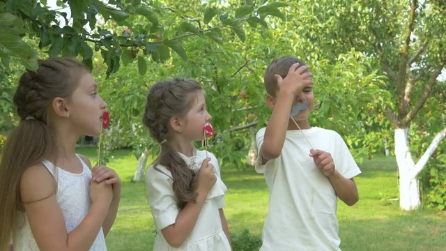 The children playing in the garden