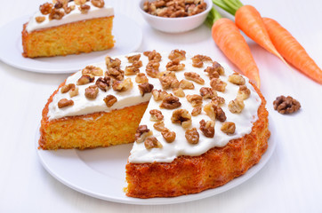 Homemade carrot cake and fresh carrots