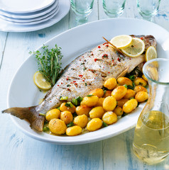 Gilthead and roast potatoes
