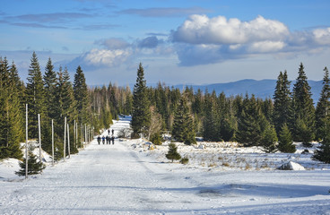 Droga górska zimą