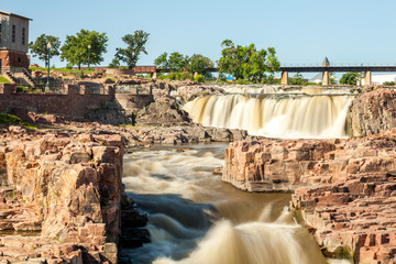 Fototapeta premium Waterfalls in Sioux Falls, South Dakota, USA