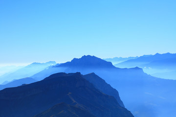 Fototapeta na wymiar blue mountains