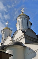 Fototapeta na wymiar Holy Transfiguration monastery in Yaroslavl, Russia.
