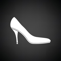 Middle heel shoe icon